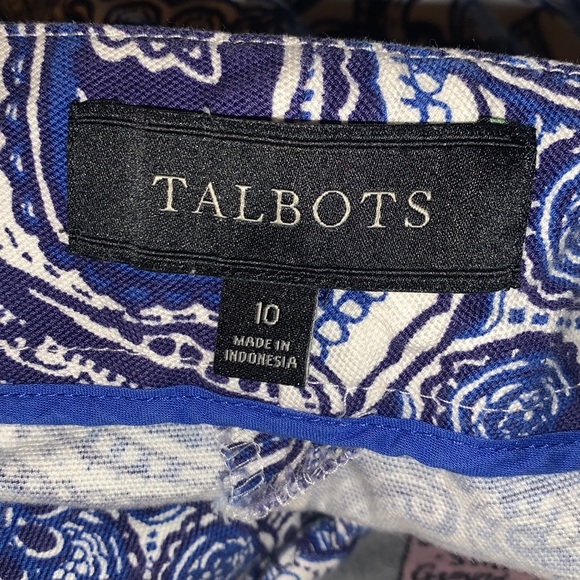 Talbots Women's Bermuda Shorts Blue & White Paisley Walking Long Women’s Sz 10 - Picture 7 of 8